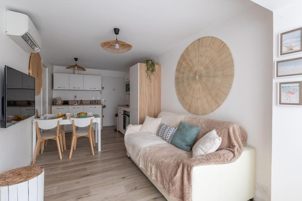La Perle Du Port * Terrasse * Clim * Mer A 5 Min * Chambre * Карнон-Плаж Экстерьер фото