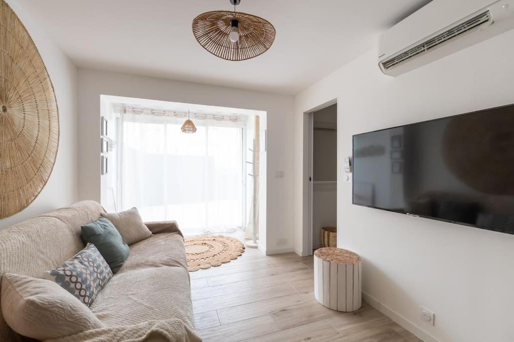 La Perle Du Port * Terrasse * Clim * Mer A 5 Min * Chambre * Карнон-Плаж Экстерьер фото