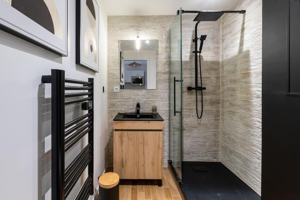 La Perle Du Port * Terrasse * Clim * Mer A 5 Min * Chambre * Карнон-Плаж Экстерьер фото